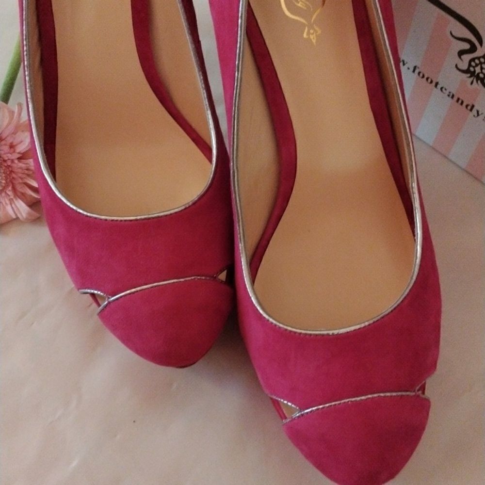Footcandy Color Block Platform Heels - Picture 6 of 13